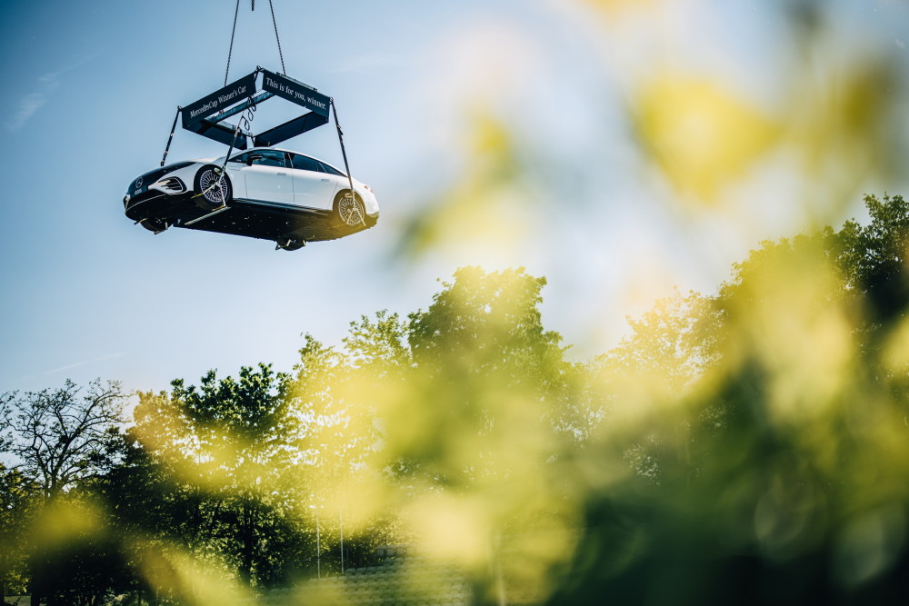 用最便宜的球拍打最狠的球，这才是羽毛球的真谛！.