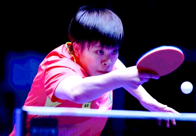 球但违反规 球但违反规